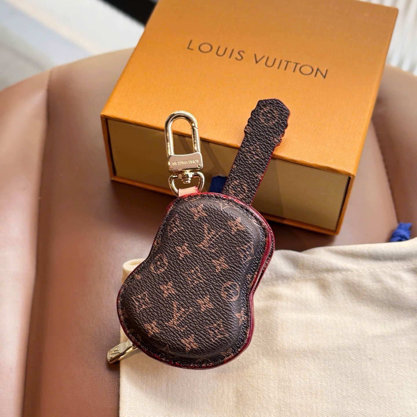 Guitar Pouch