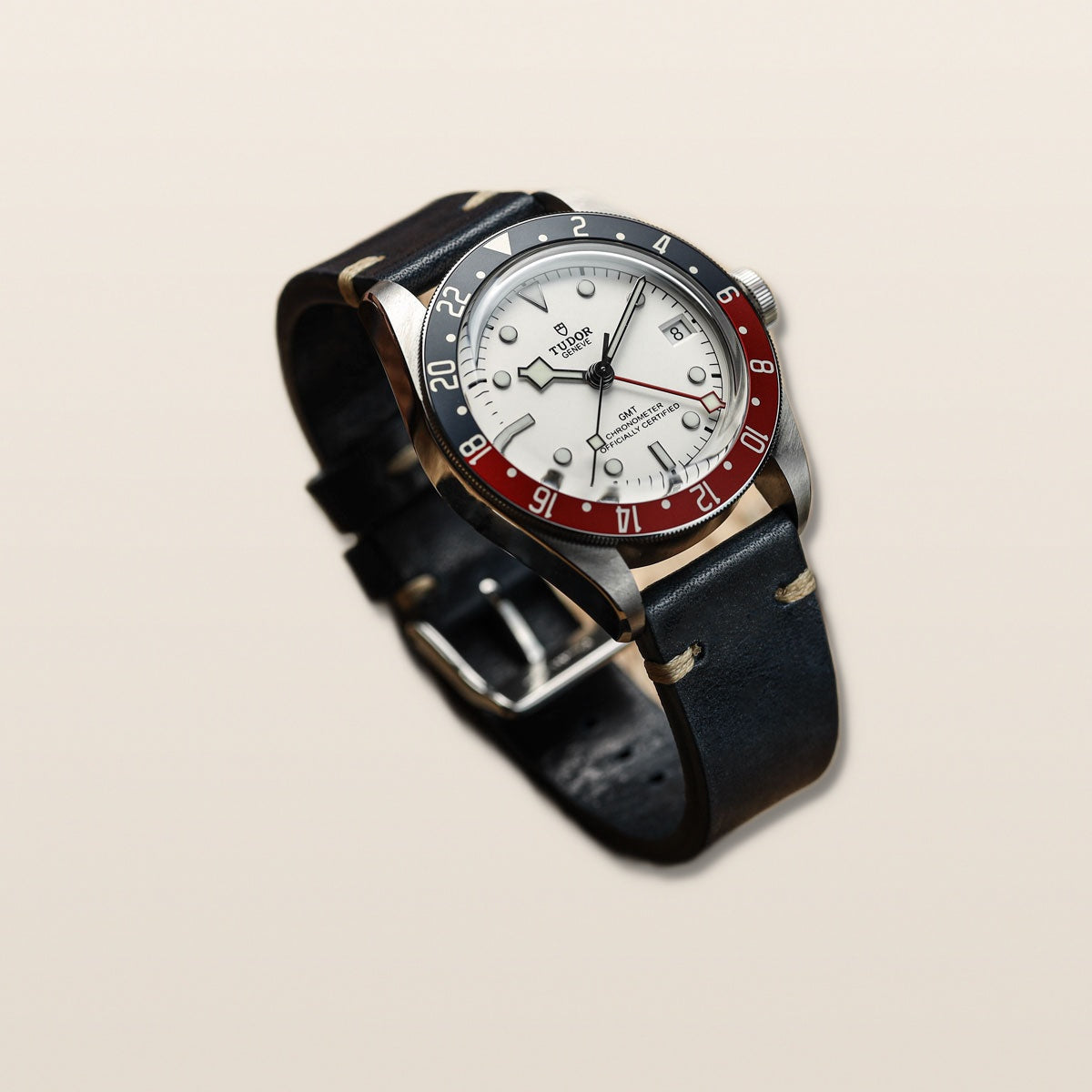 Simple Handmade Italian Leather Watch Strap - Blue - Detail View